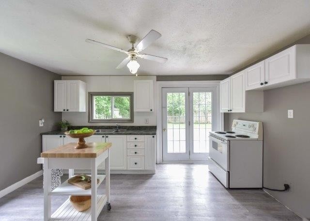 159 Cedar Island Rd