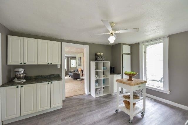 159 Cedar Island Rd