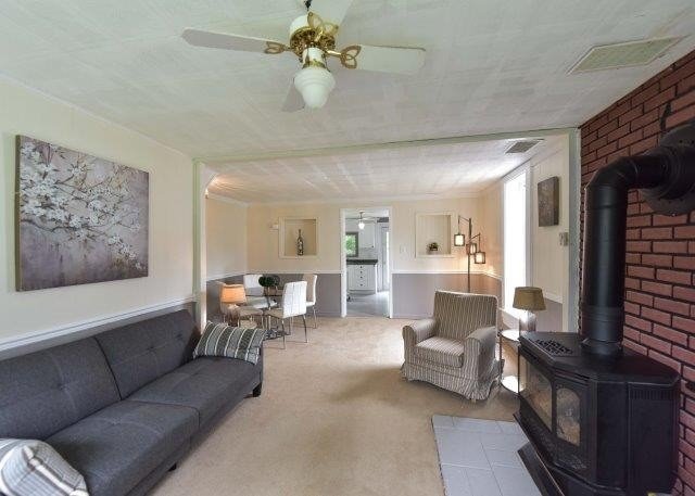 159 Cedar Island Rd