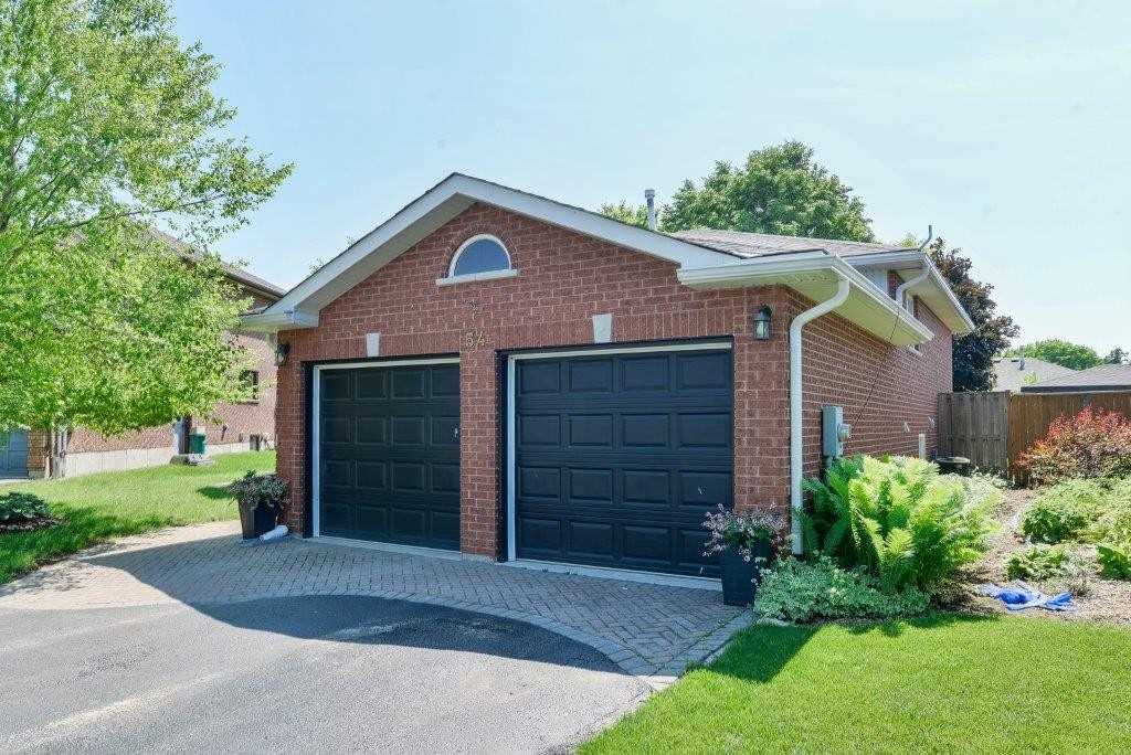 54 Carter Cres