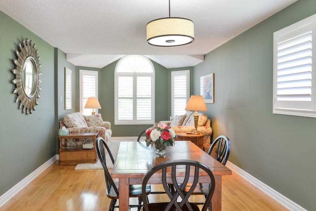 54 Carter Cres