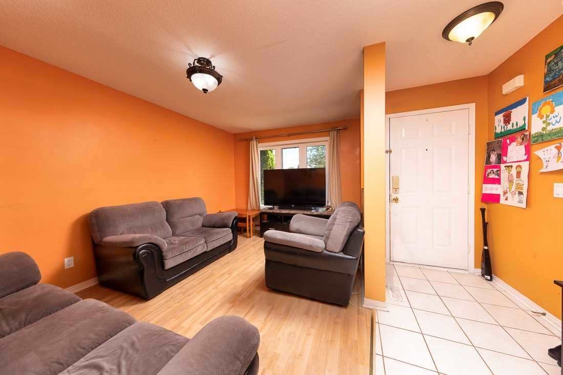 12 Churchland Dr
