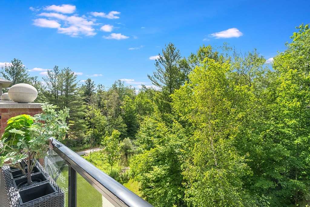 43 Ferndale Dr S, #406