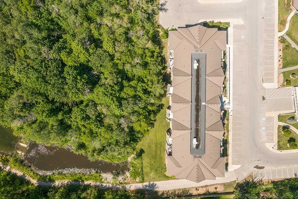 43 Ferndale Dr S, #406