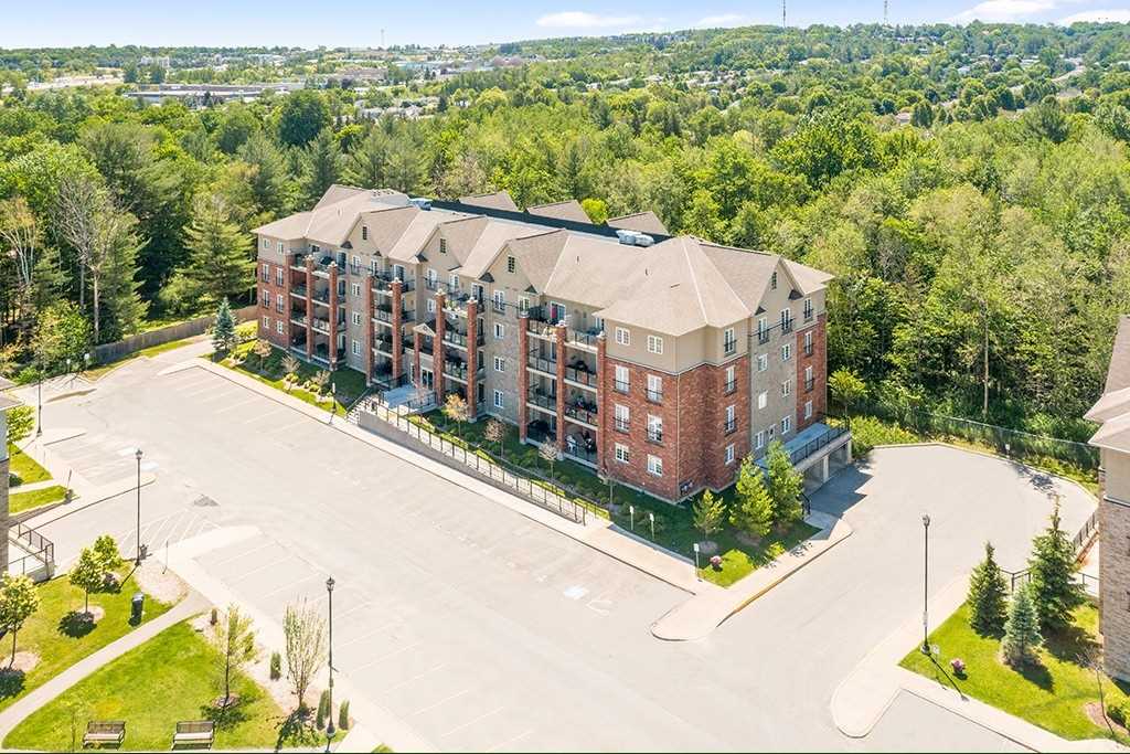 43 Ferndale Dr S, #406