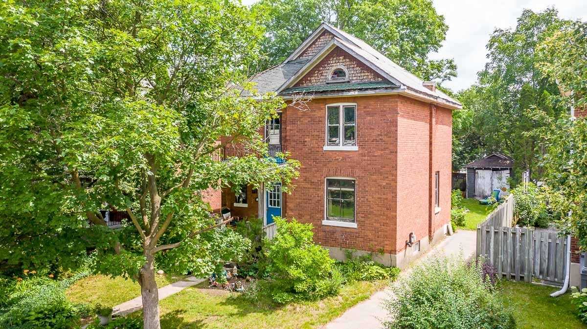 69 William St
