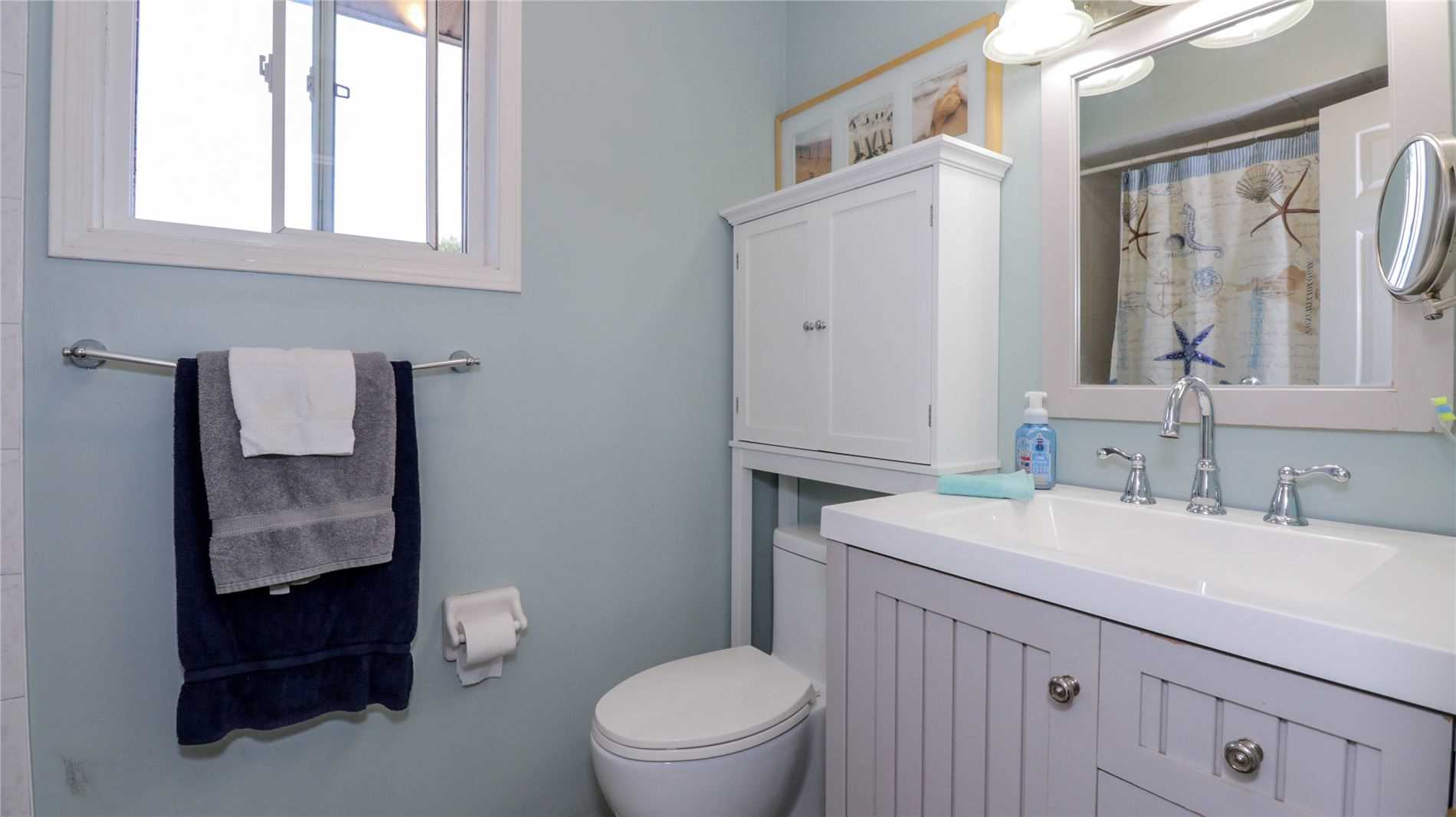 293 Livingstone St W