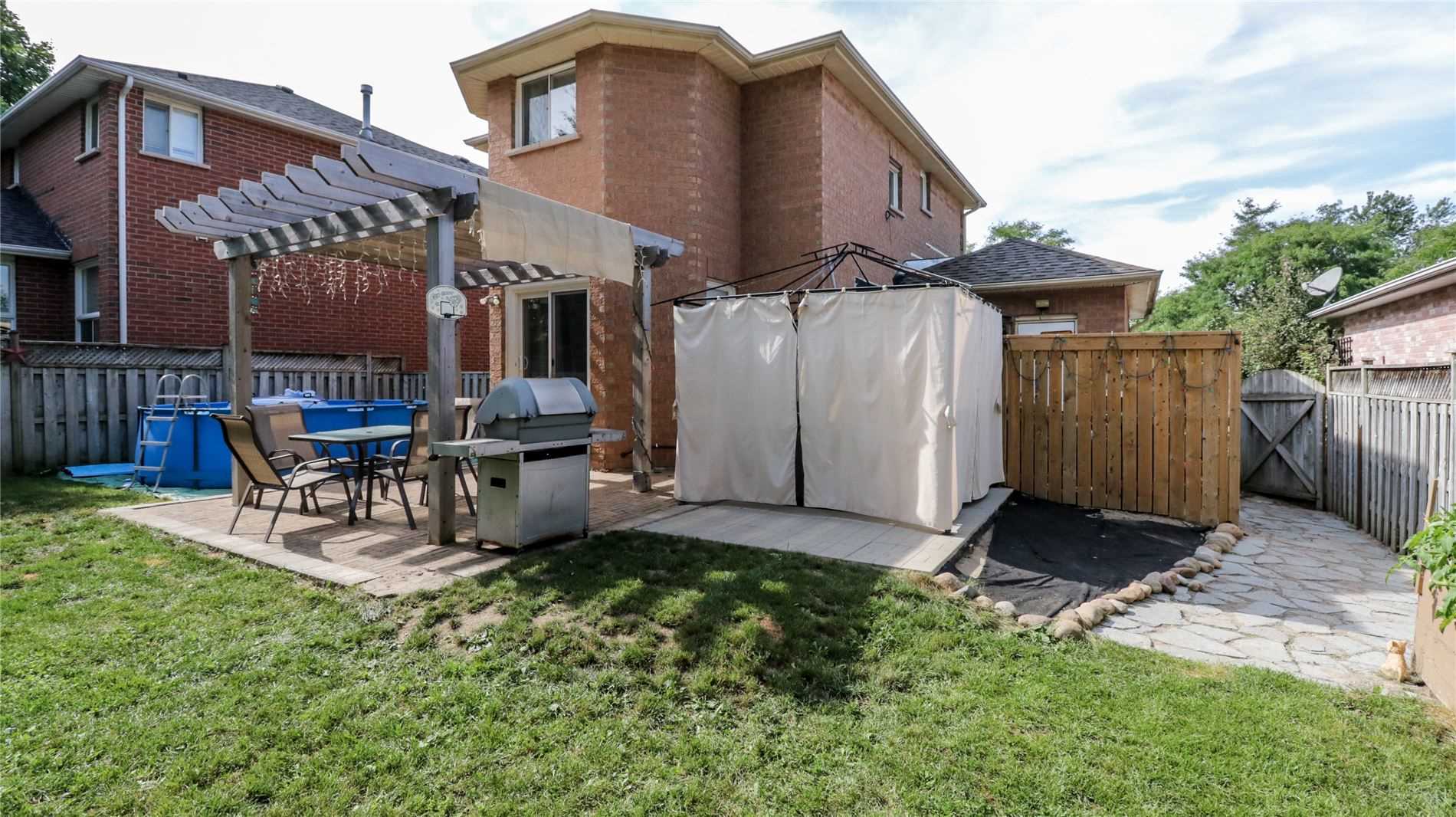 293 Livingstone St W