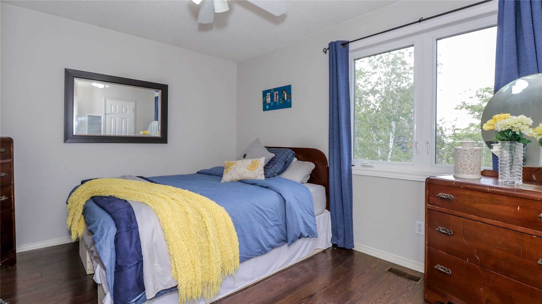 293 Livingstone St W