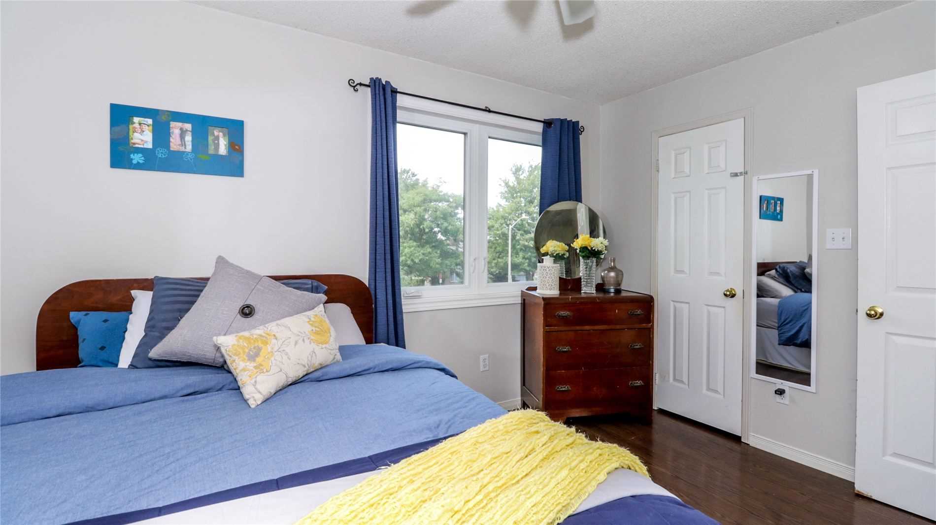 293 Livingstone St W