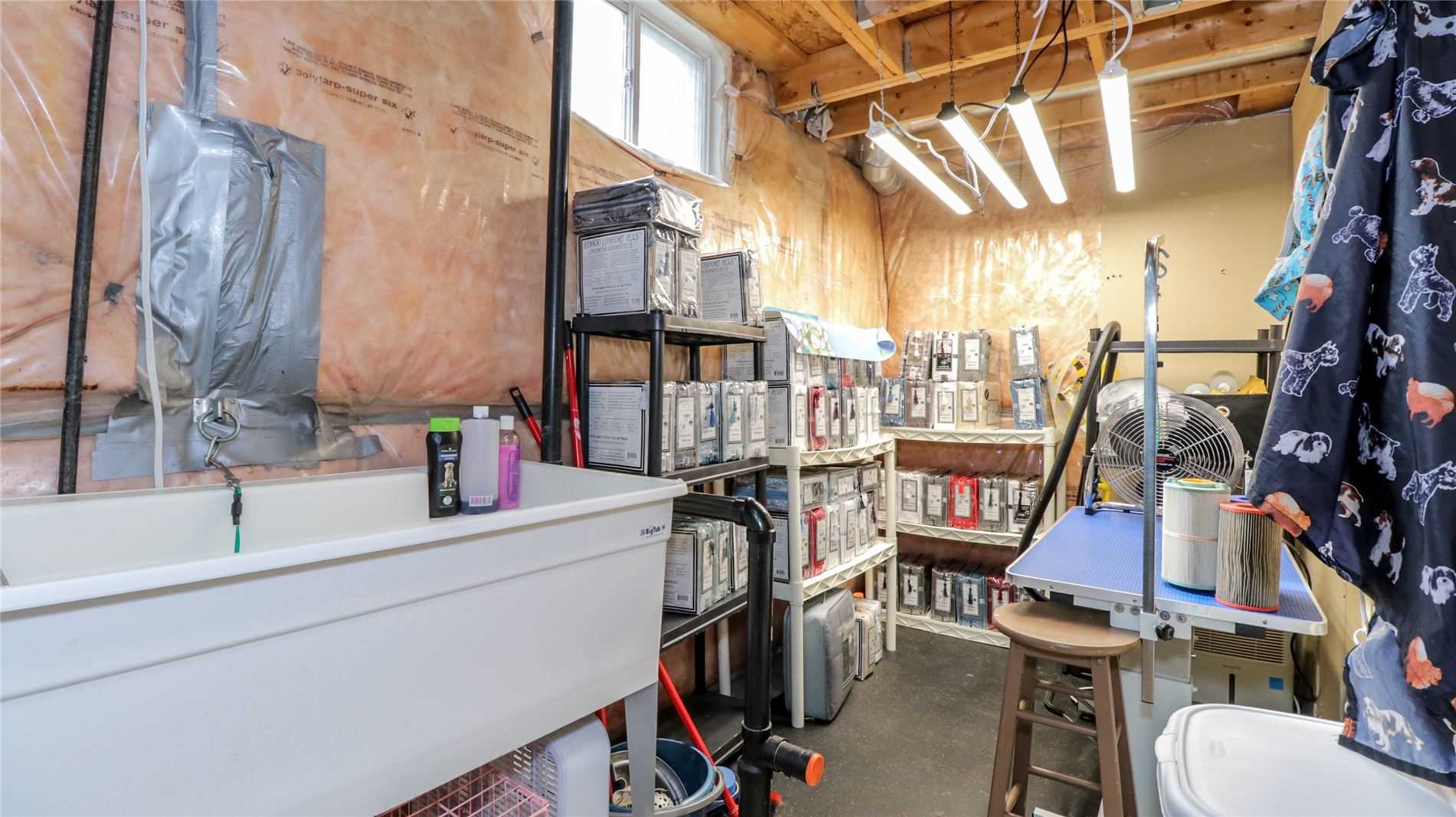 293 Livingstone St W