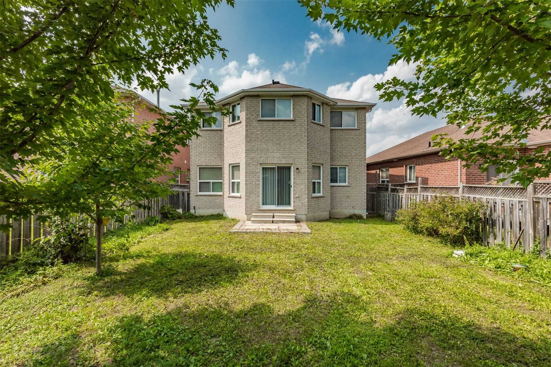 23 Esther Dr
