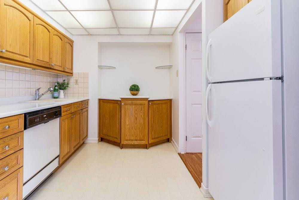 181 Collier St, #206