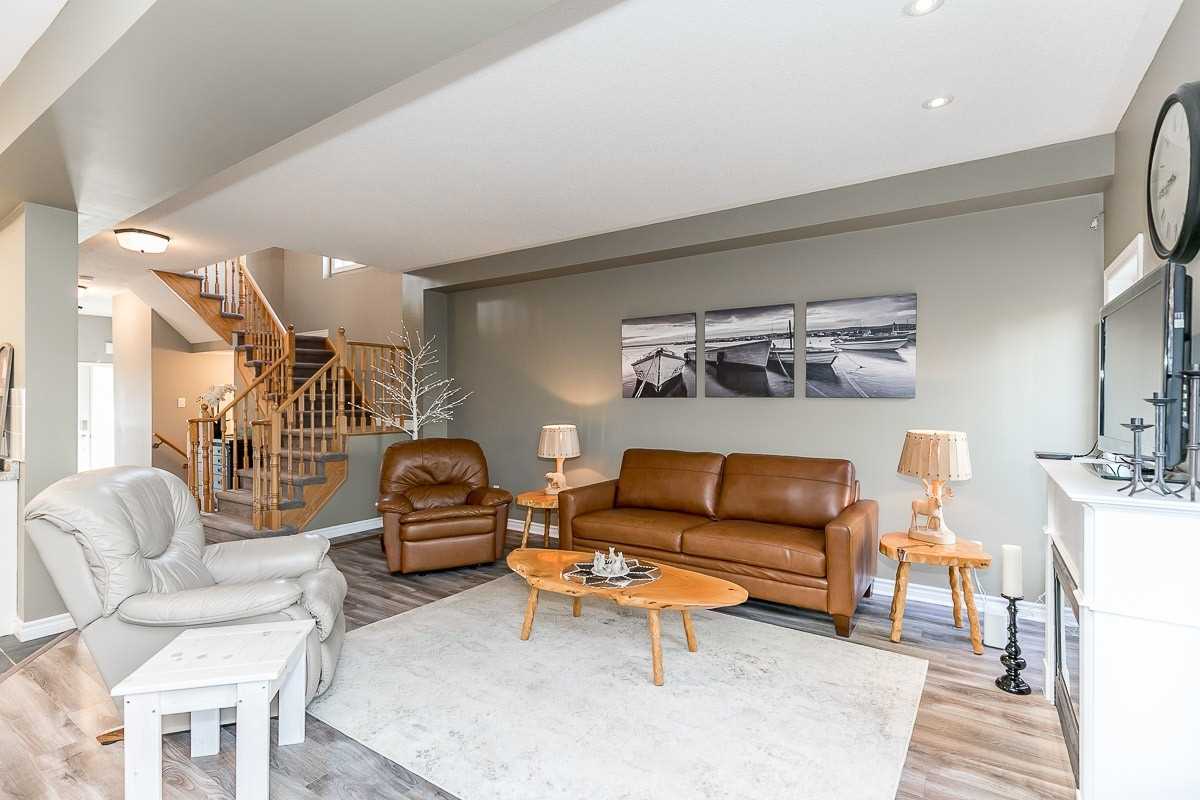478 Regent St, #17