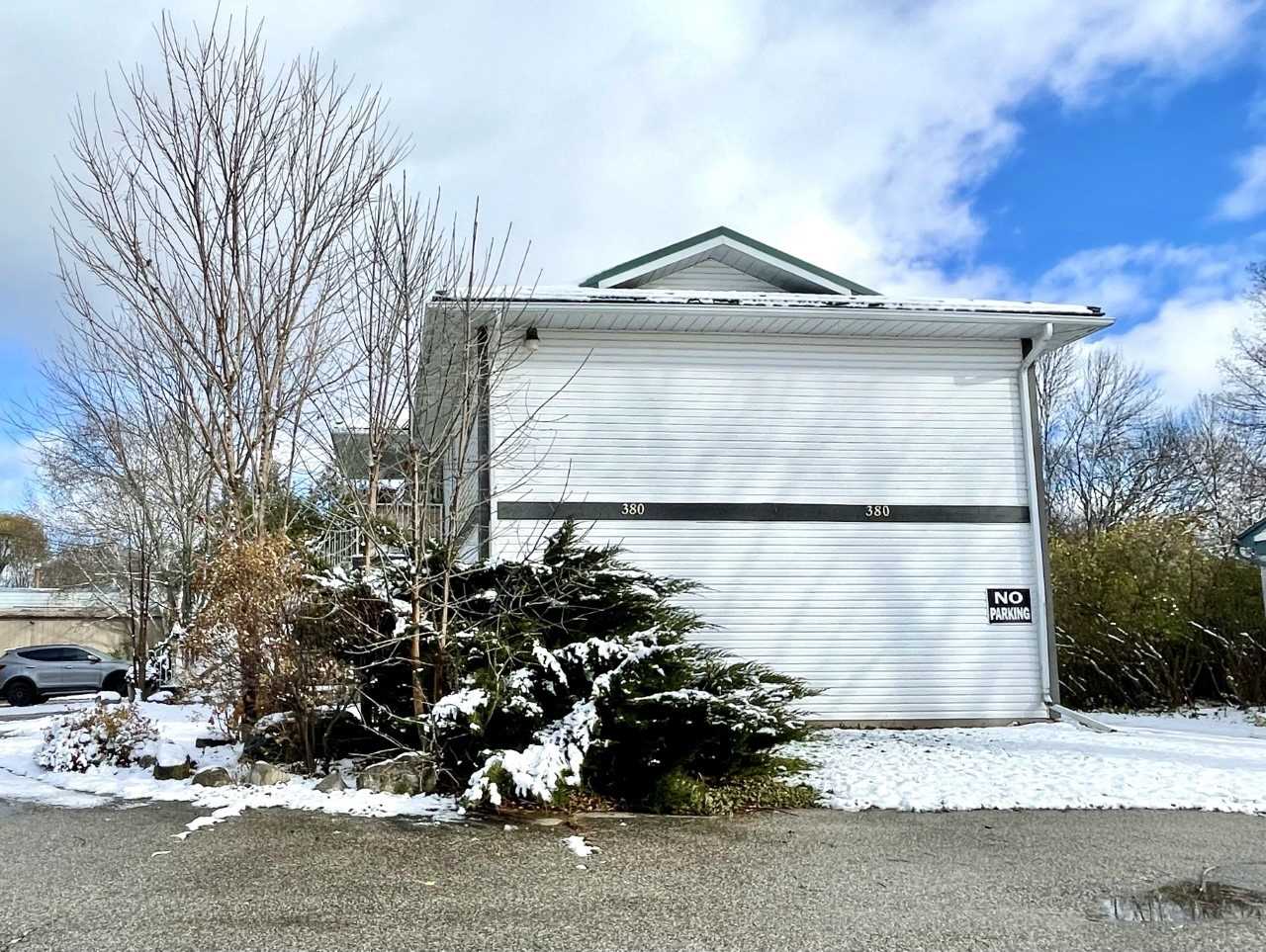 380 Bayview Pkwy
