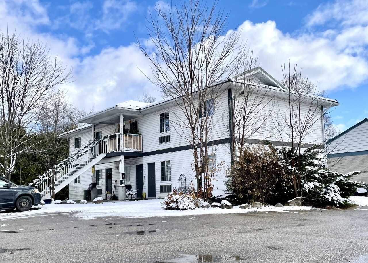 380 Bayview Pkwy