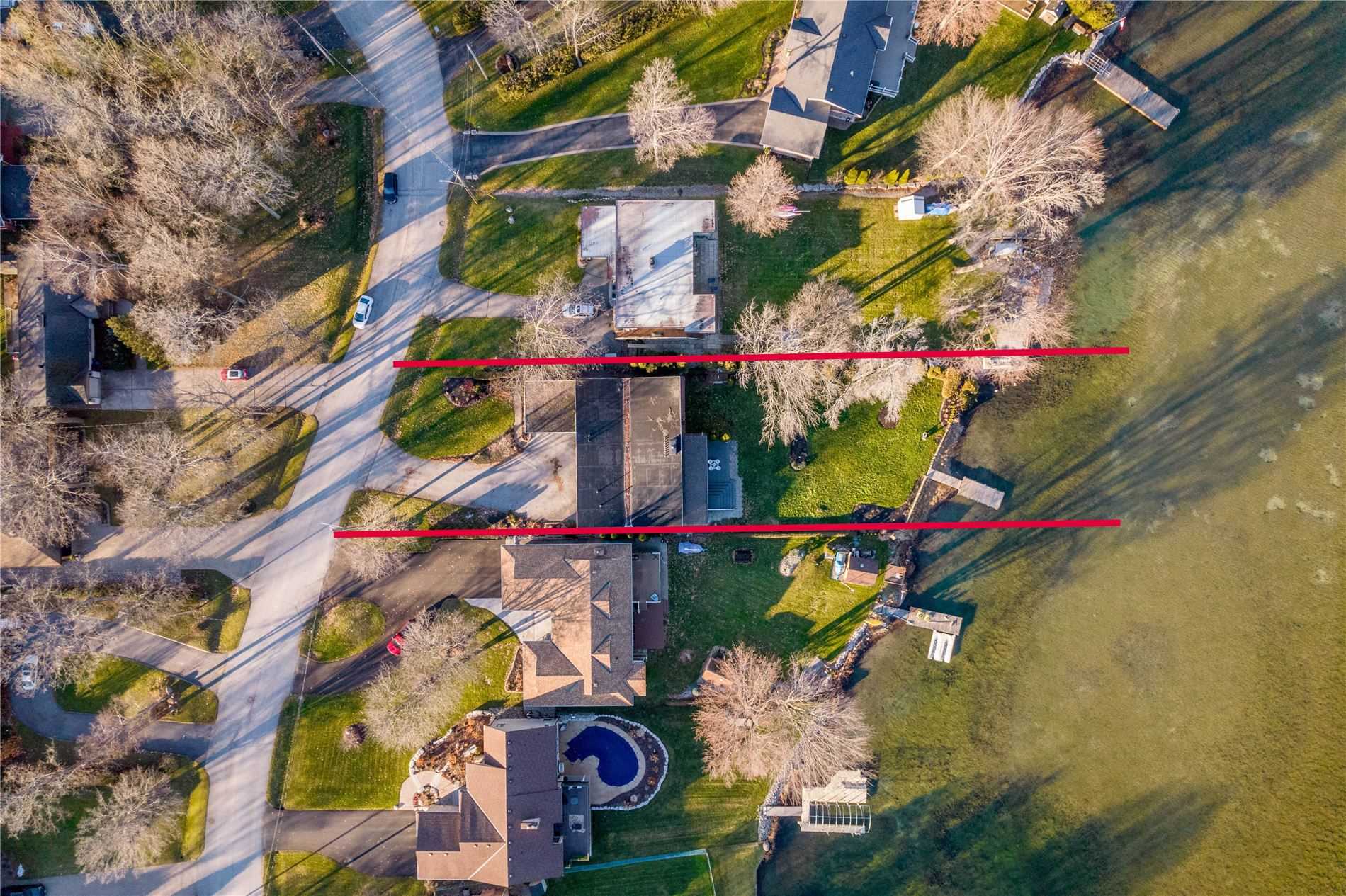 655 Glen Cres