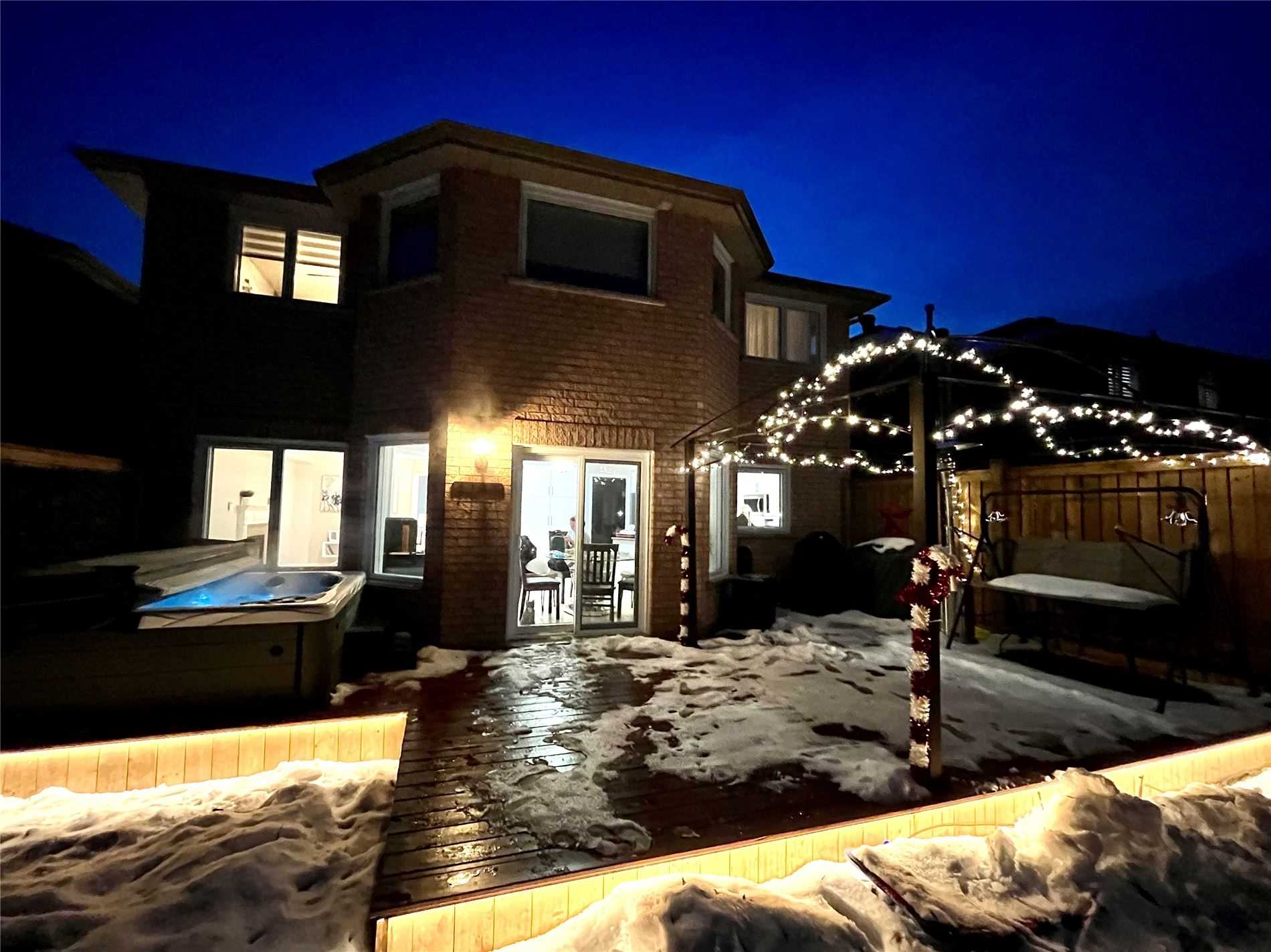 60 Taylor Dr