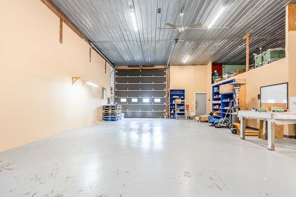 100 Concession 13 W