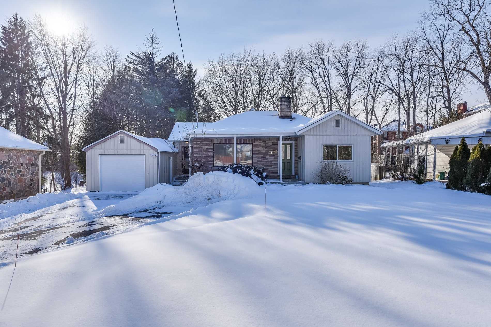 152 Owen St