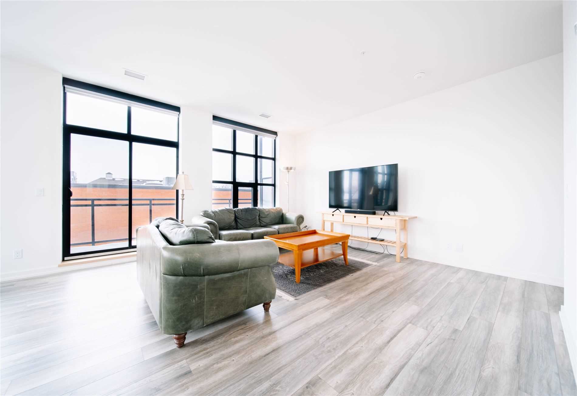 21 Matchedash St S, #307