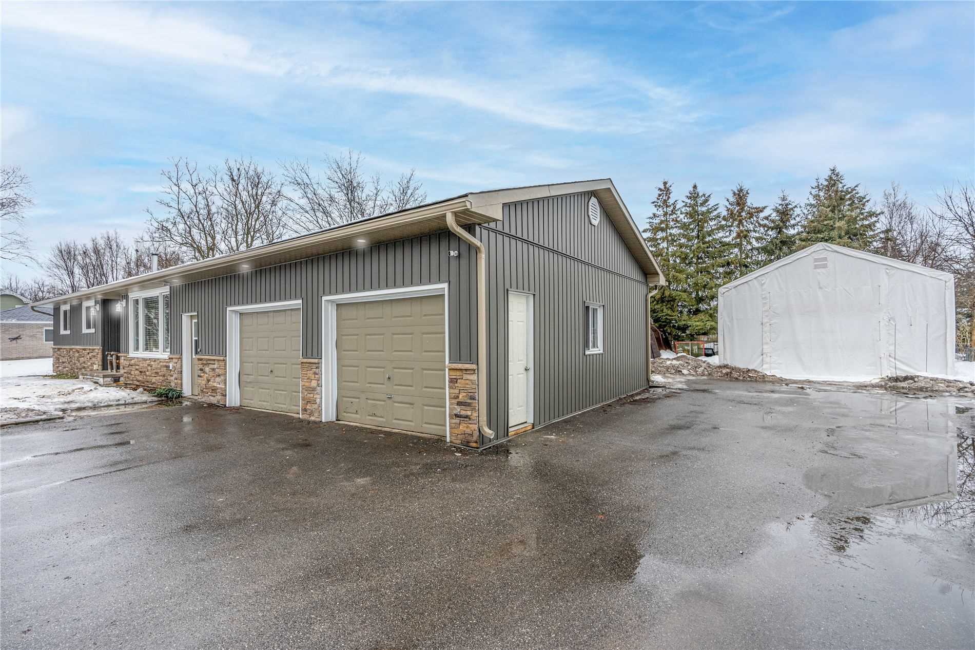 12 Huron St