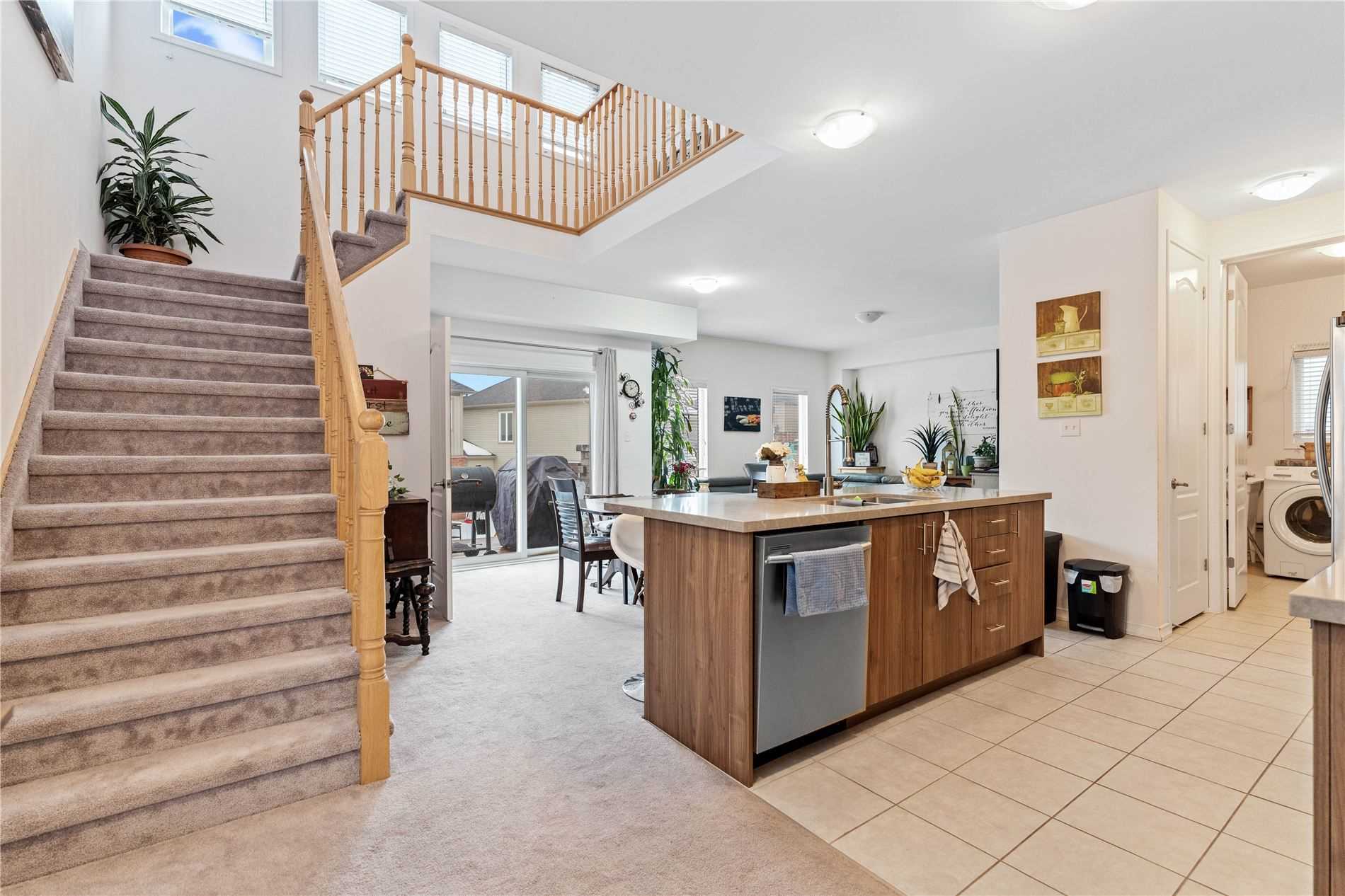 242 Diana Dr