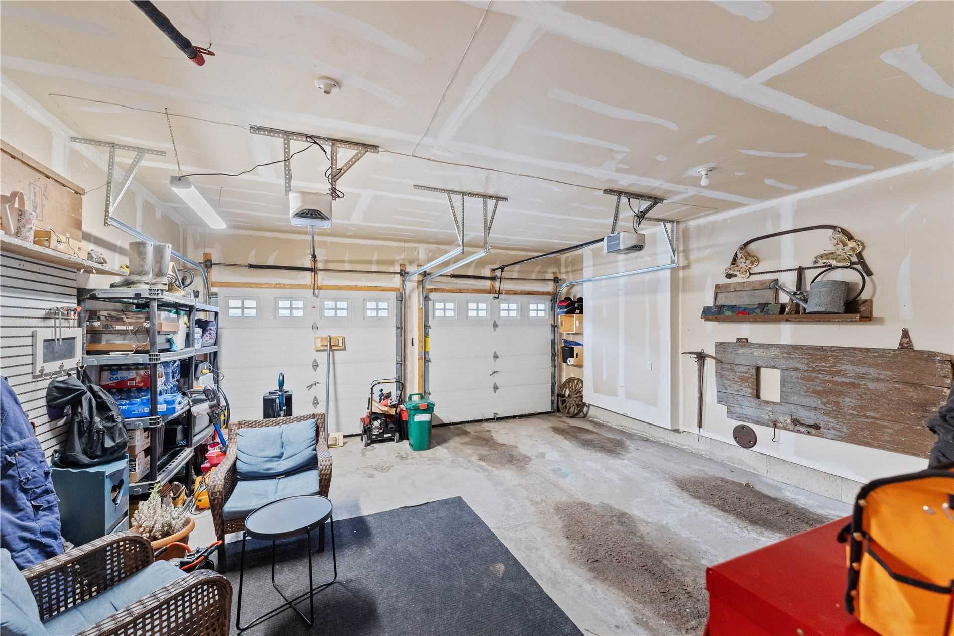 242 Diana Dr