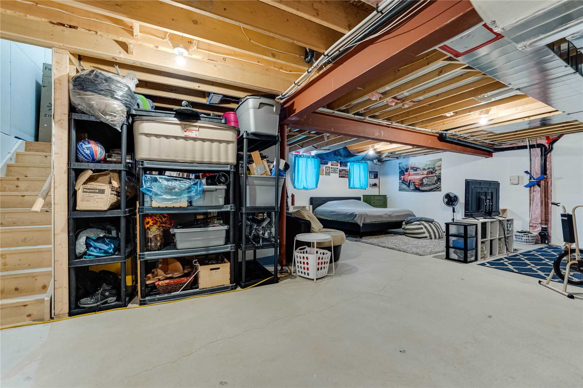 242 Diana Dr
