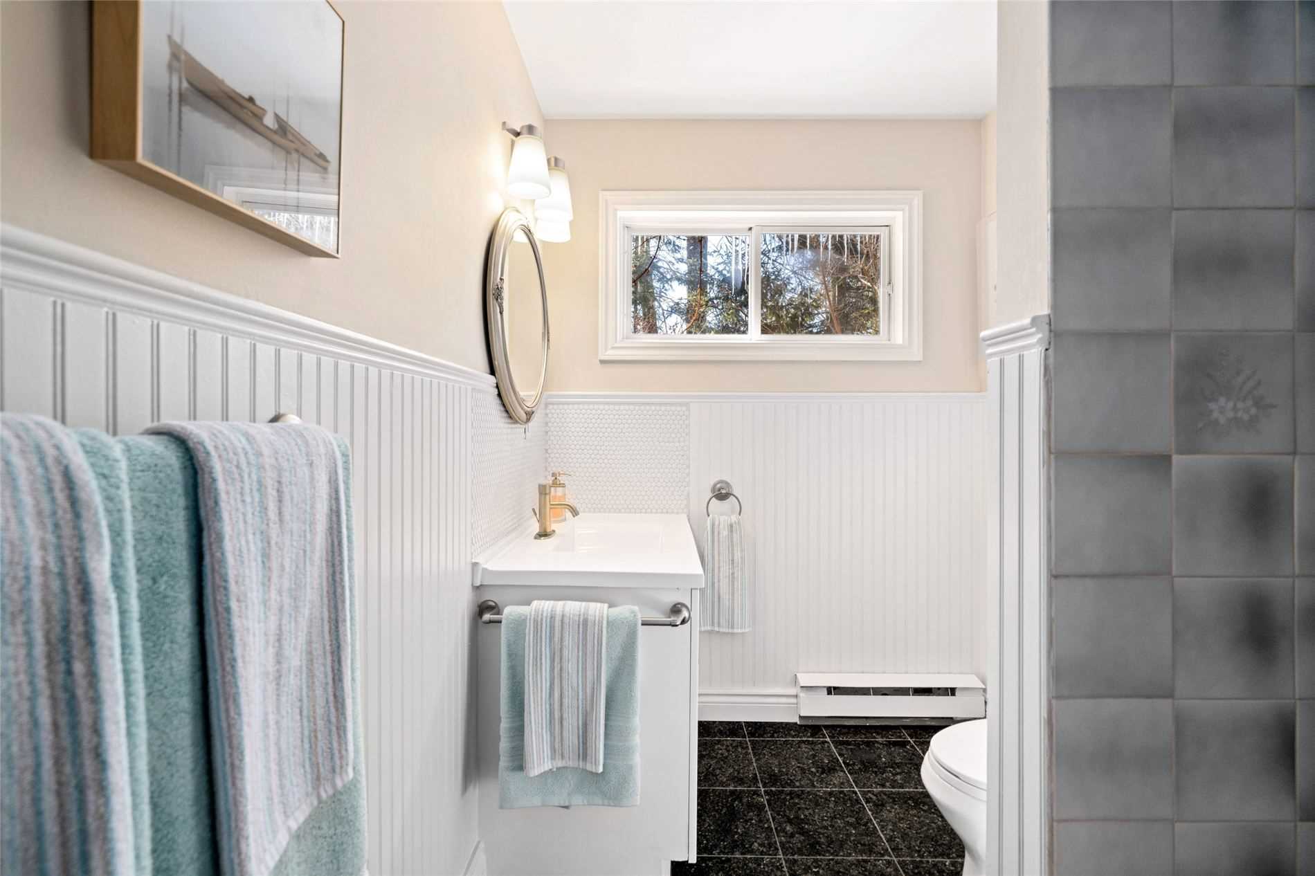 66 Parkside Dr