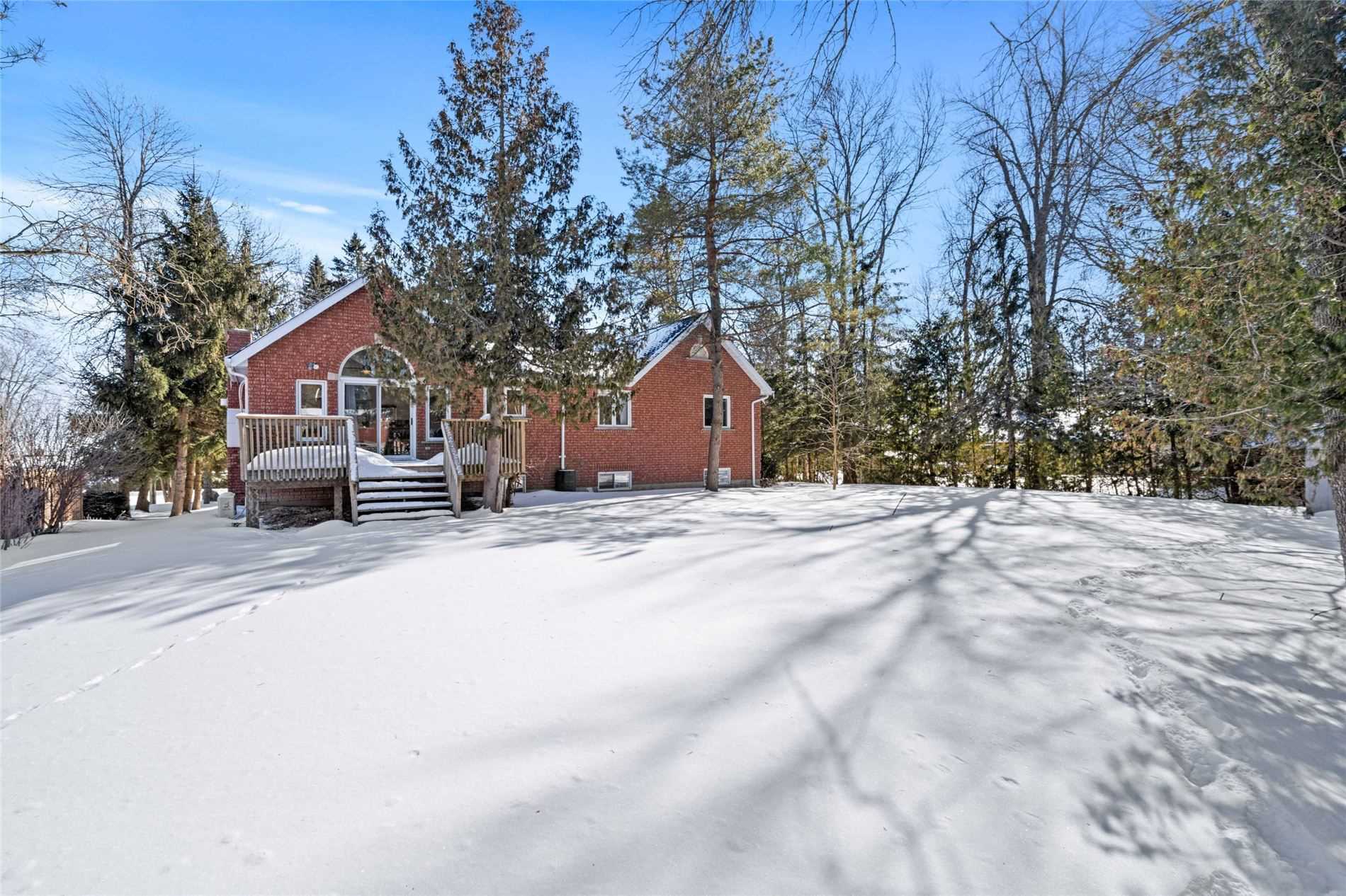 66 Parkside Dr