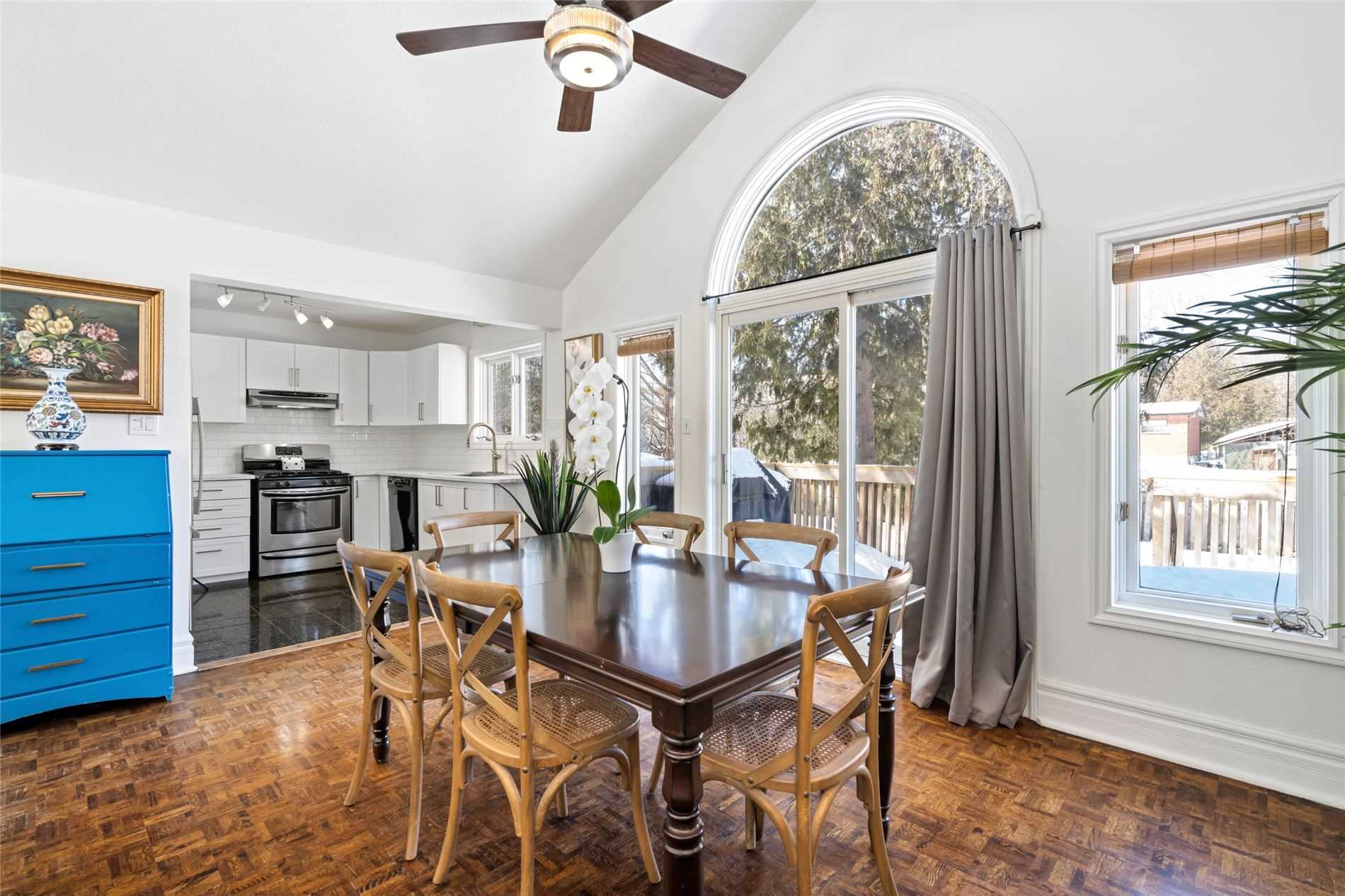 66 Parkside Dr