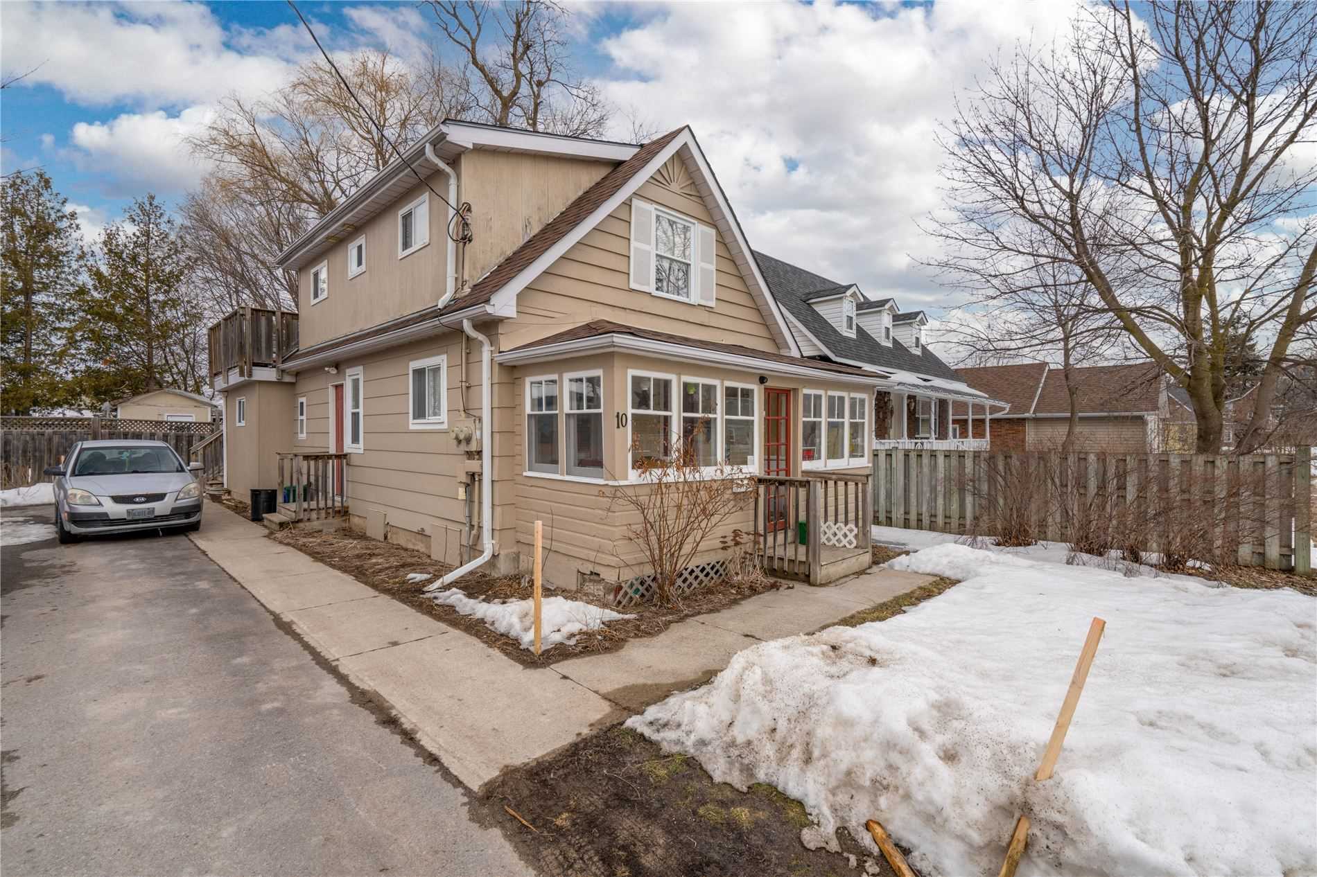 10 Dufferin St