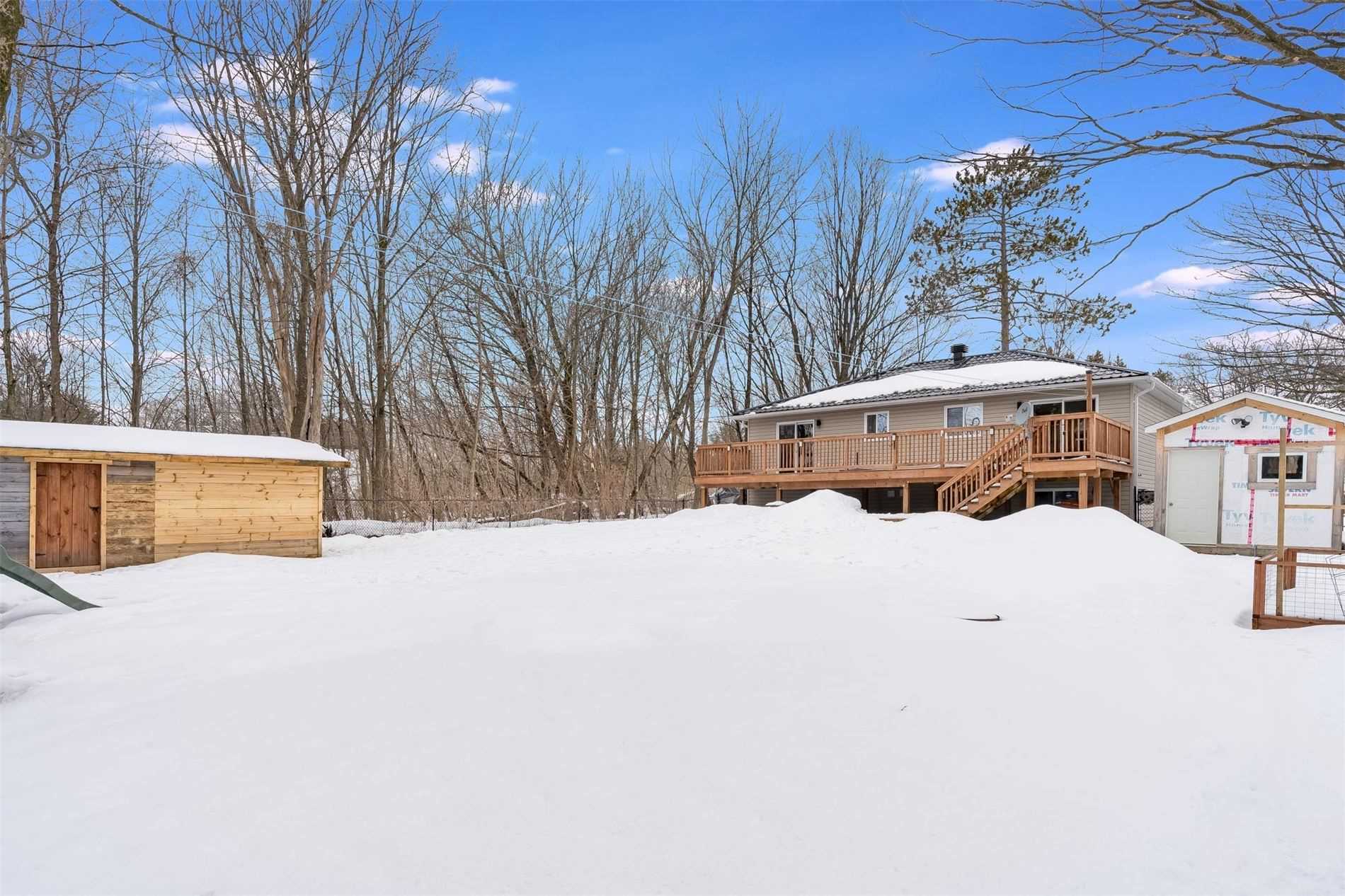 229 Moonstone Rd E