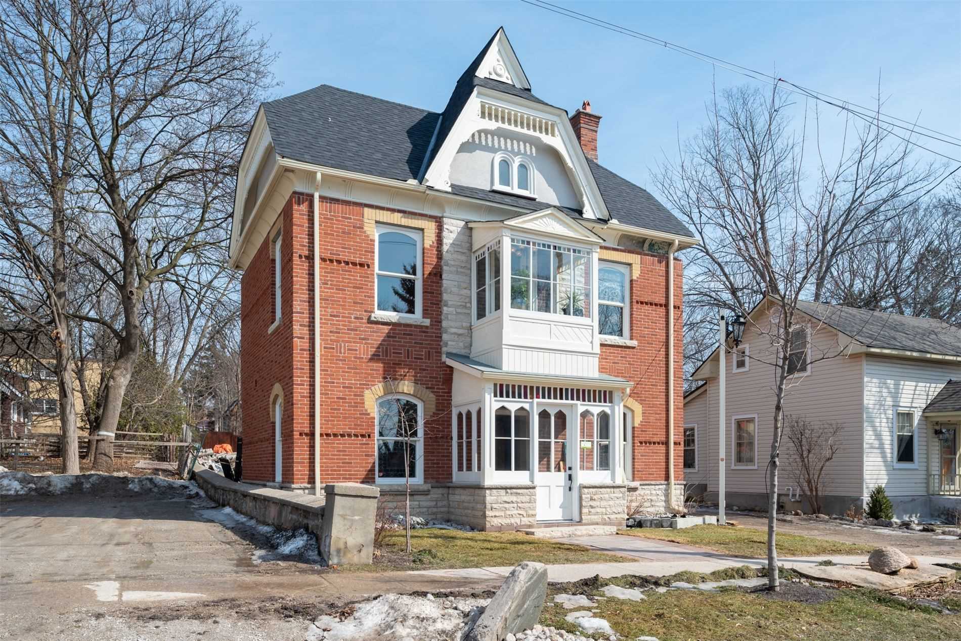 87 Owen St
