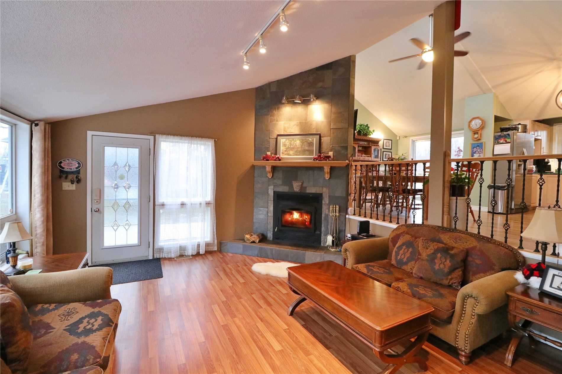 79 Simcoe Rd