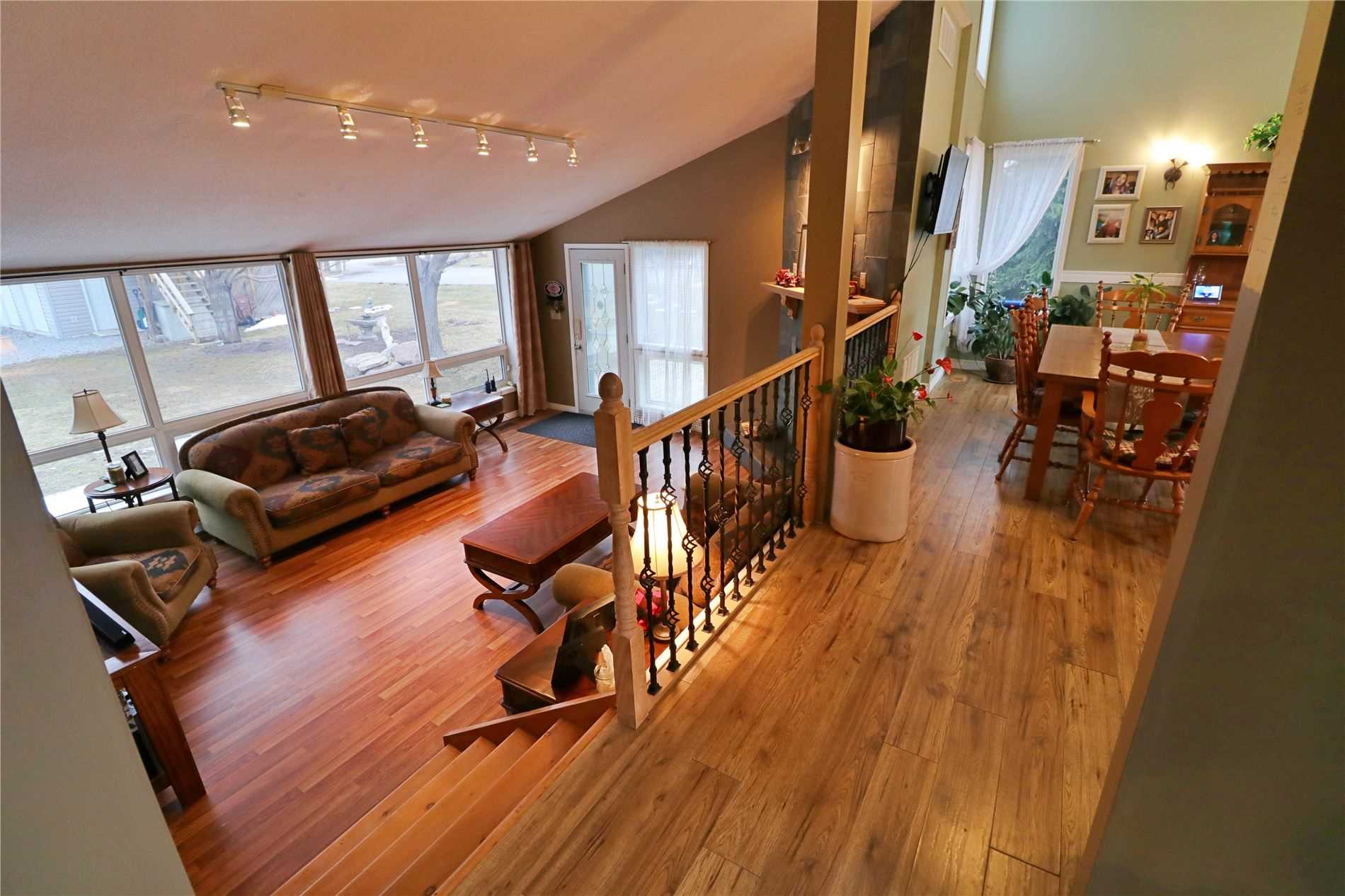 79 Simcoe Rd