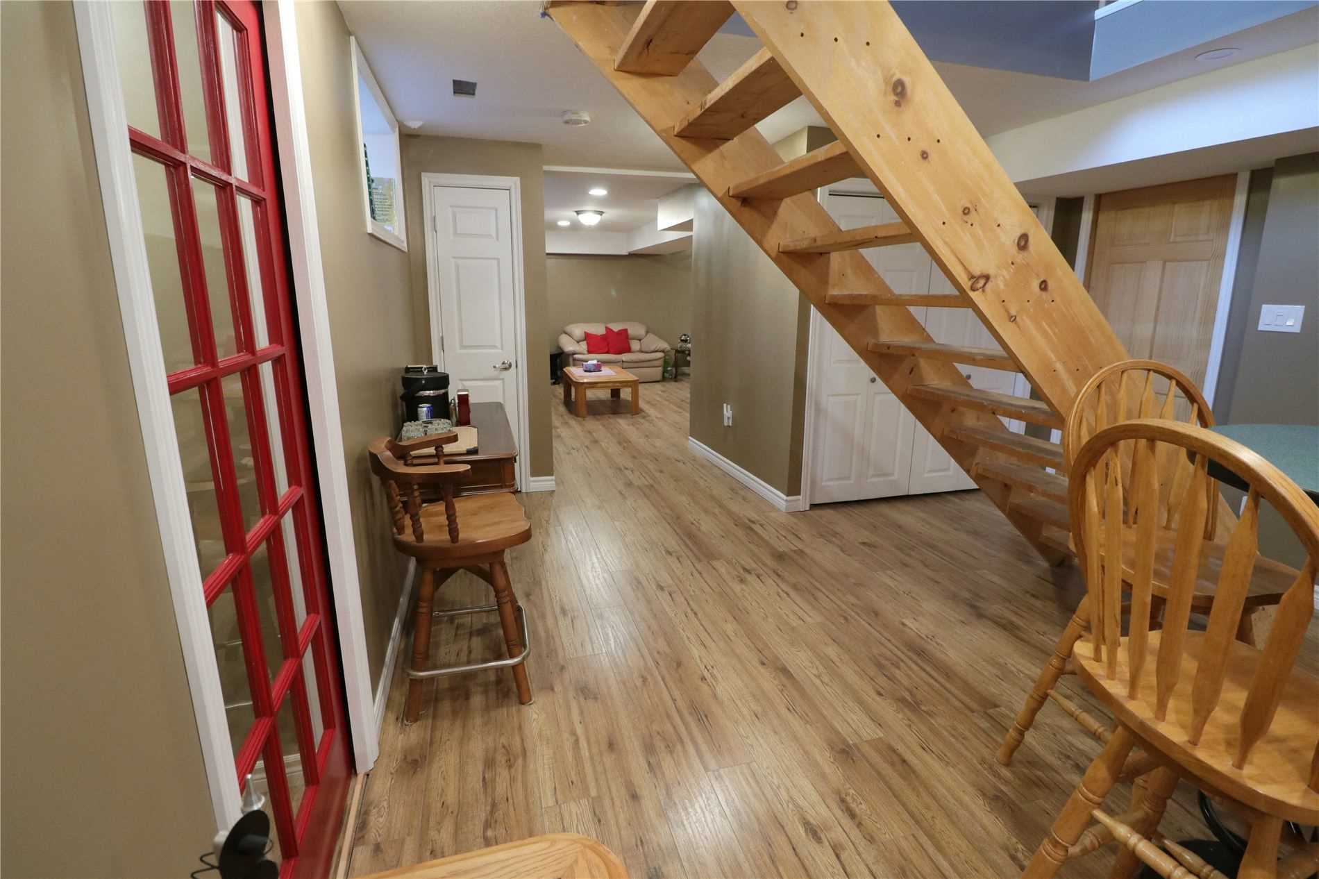 79 Simcoe Rd