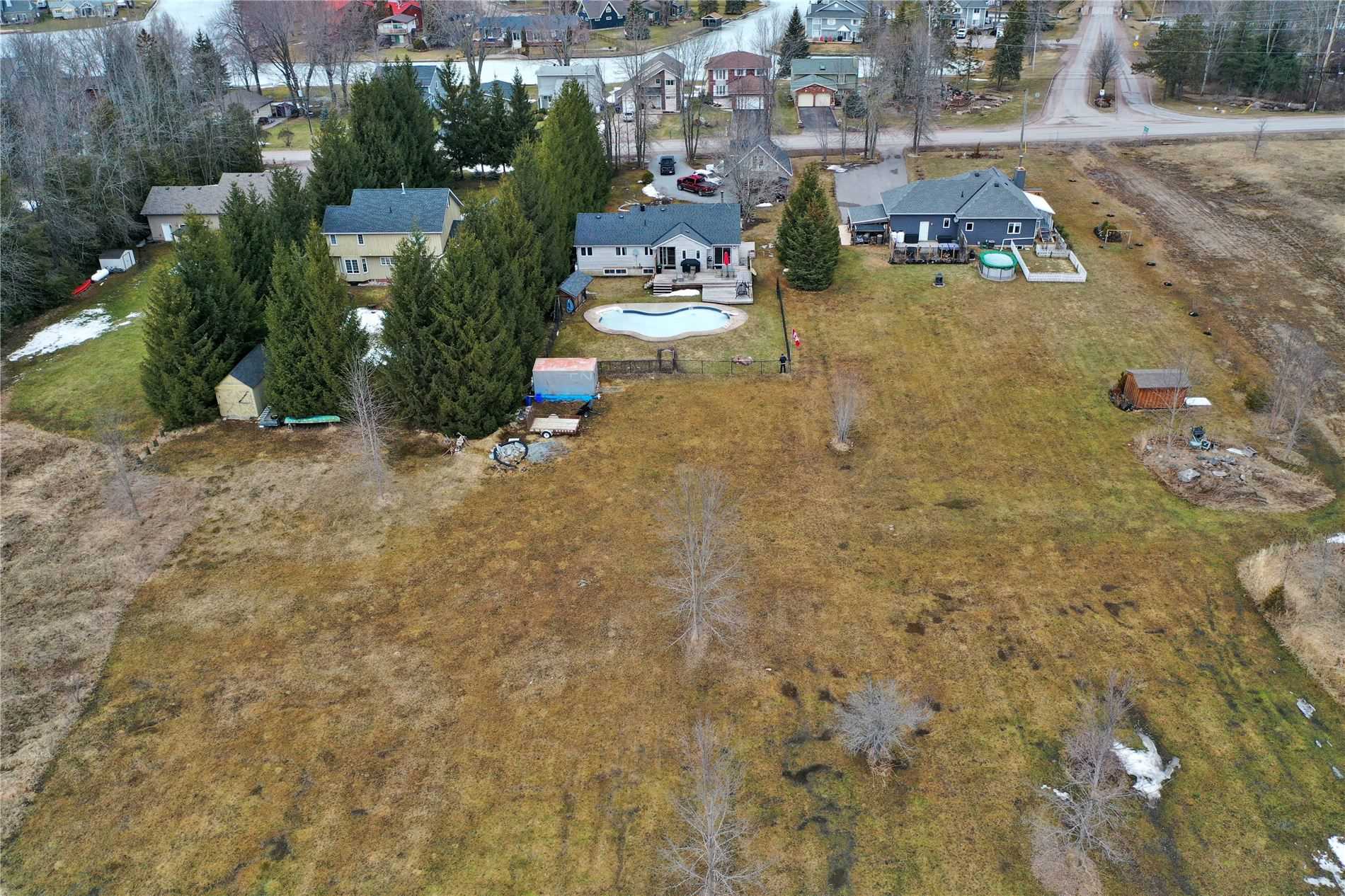 79 Simcoe Rd