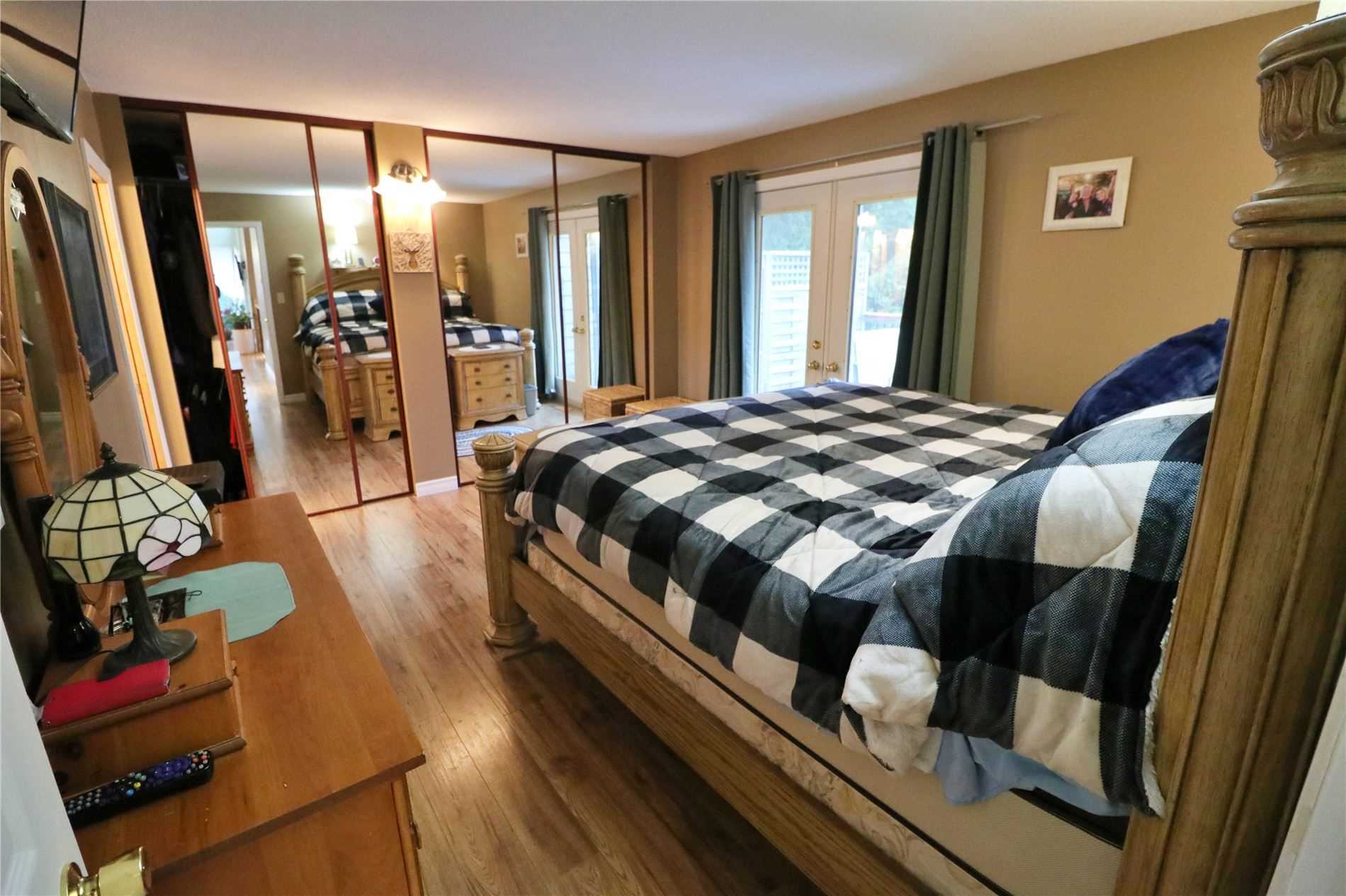 79 Simcoe Rd