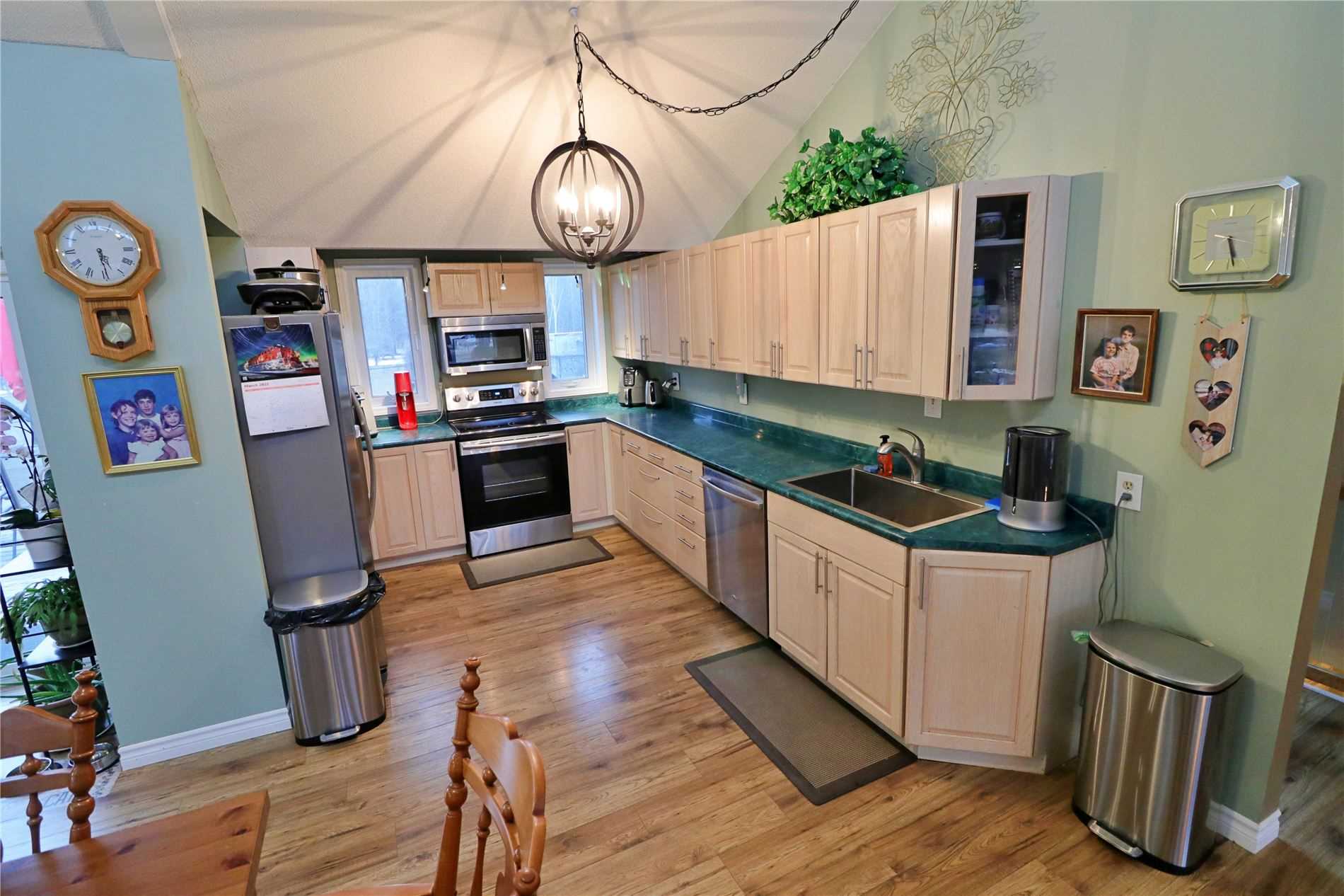 79 Simcoe Rd