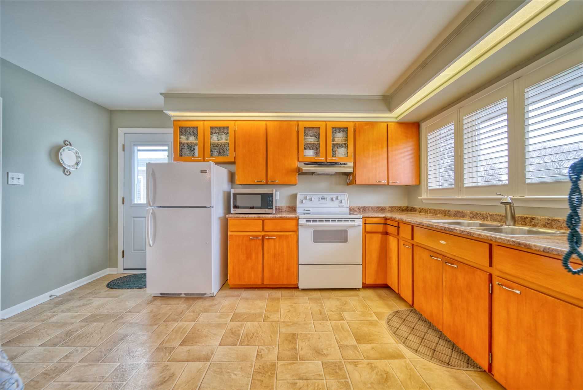 363 Macisaac Dr