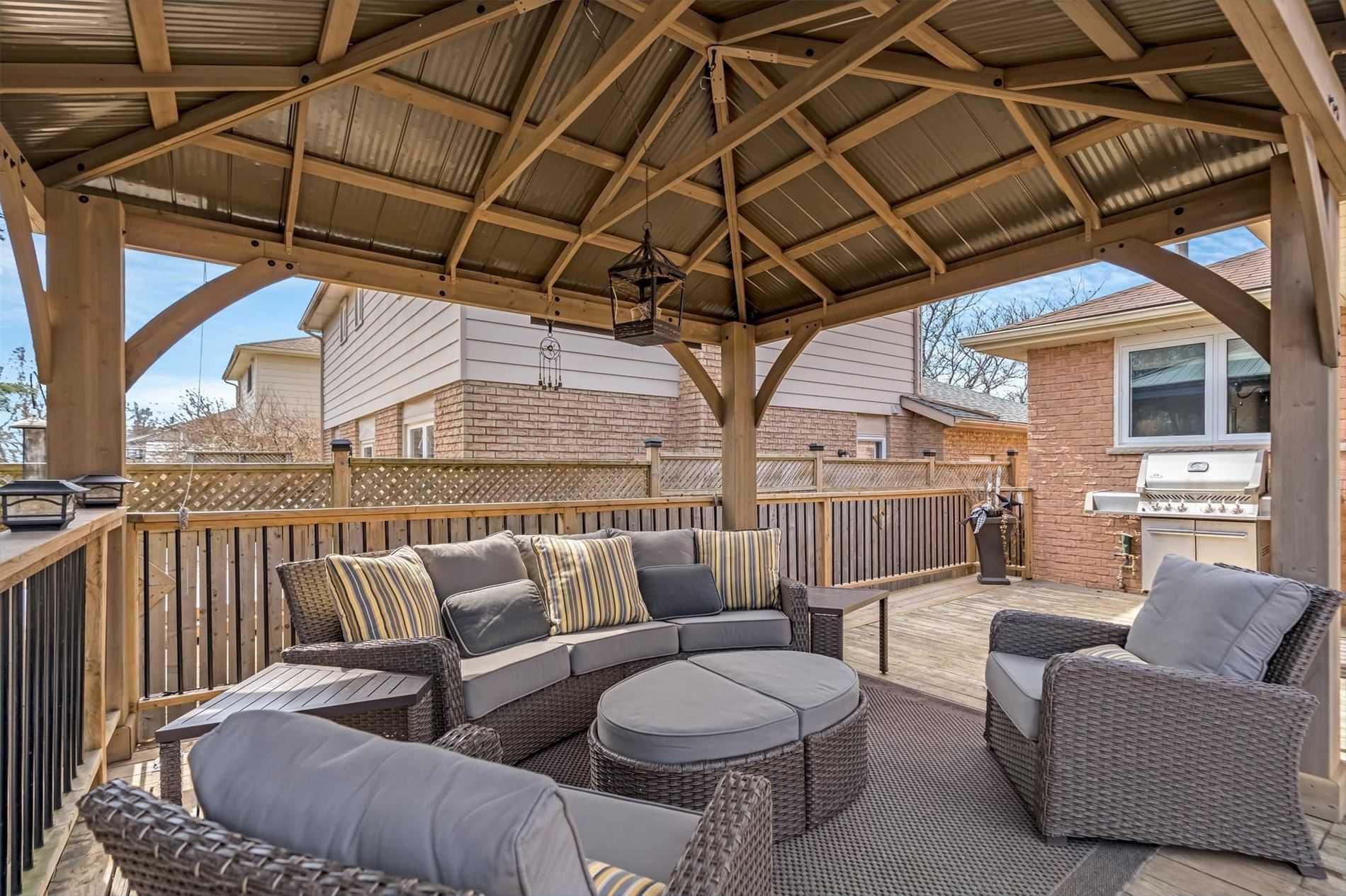 48 Laurentian Lane