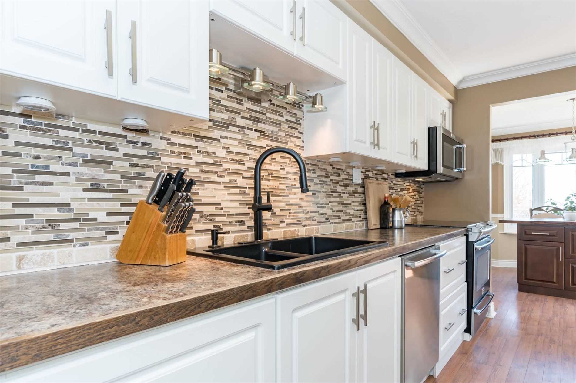 48 Laurentian Lane