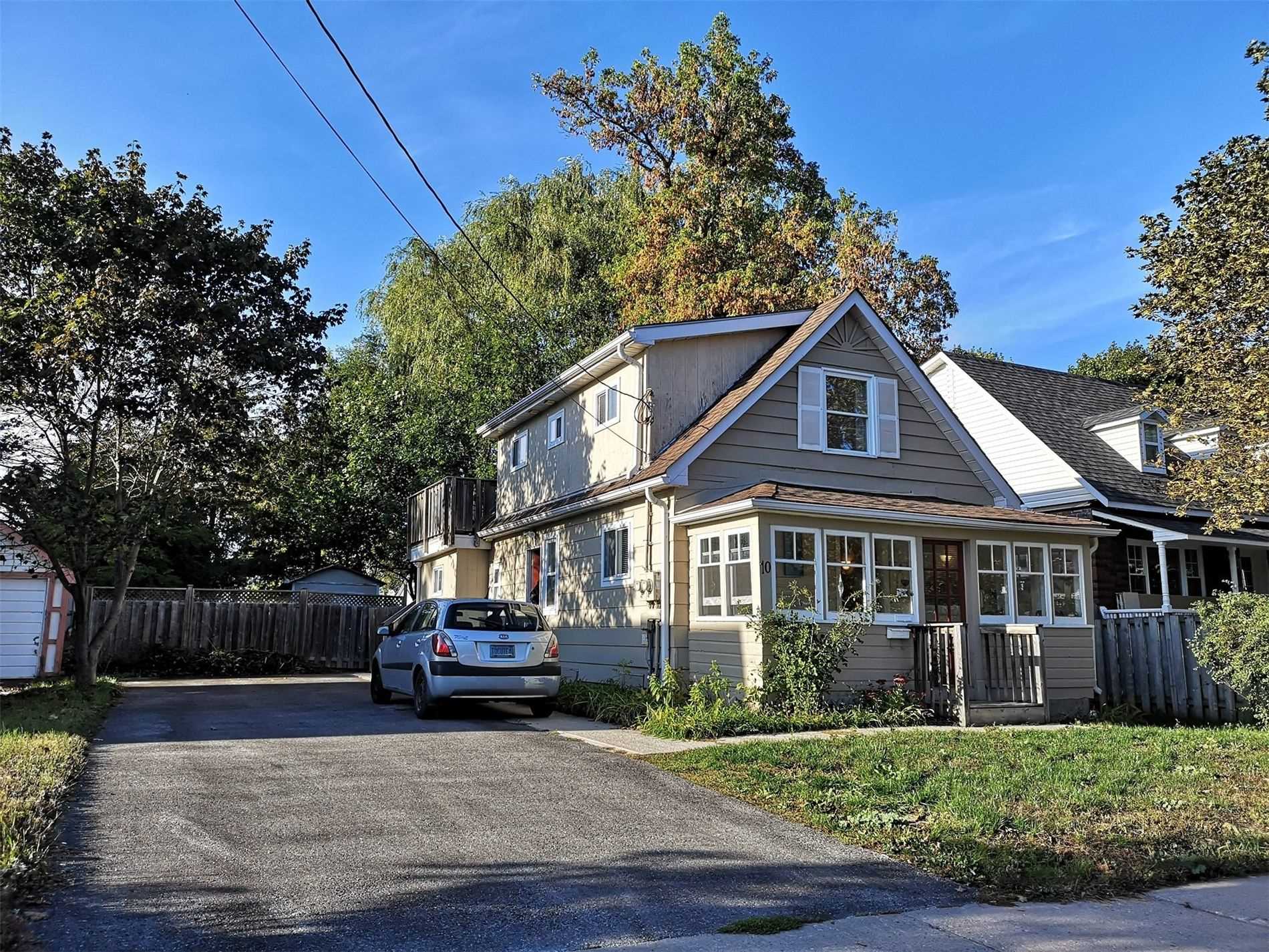 10 Dufferin St