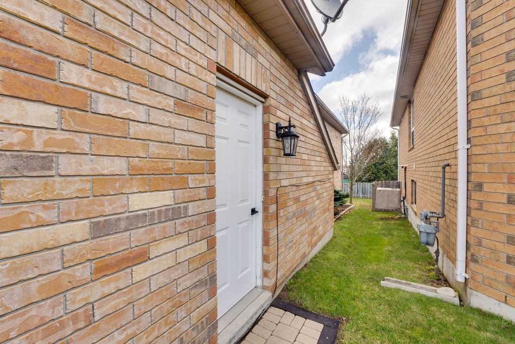 5 Golden Eagle Way