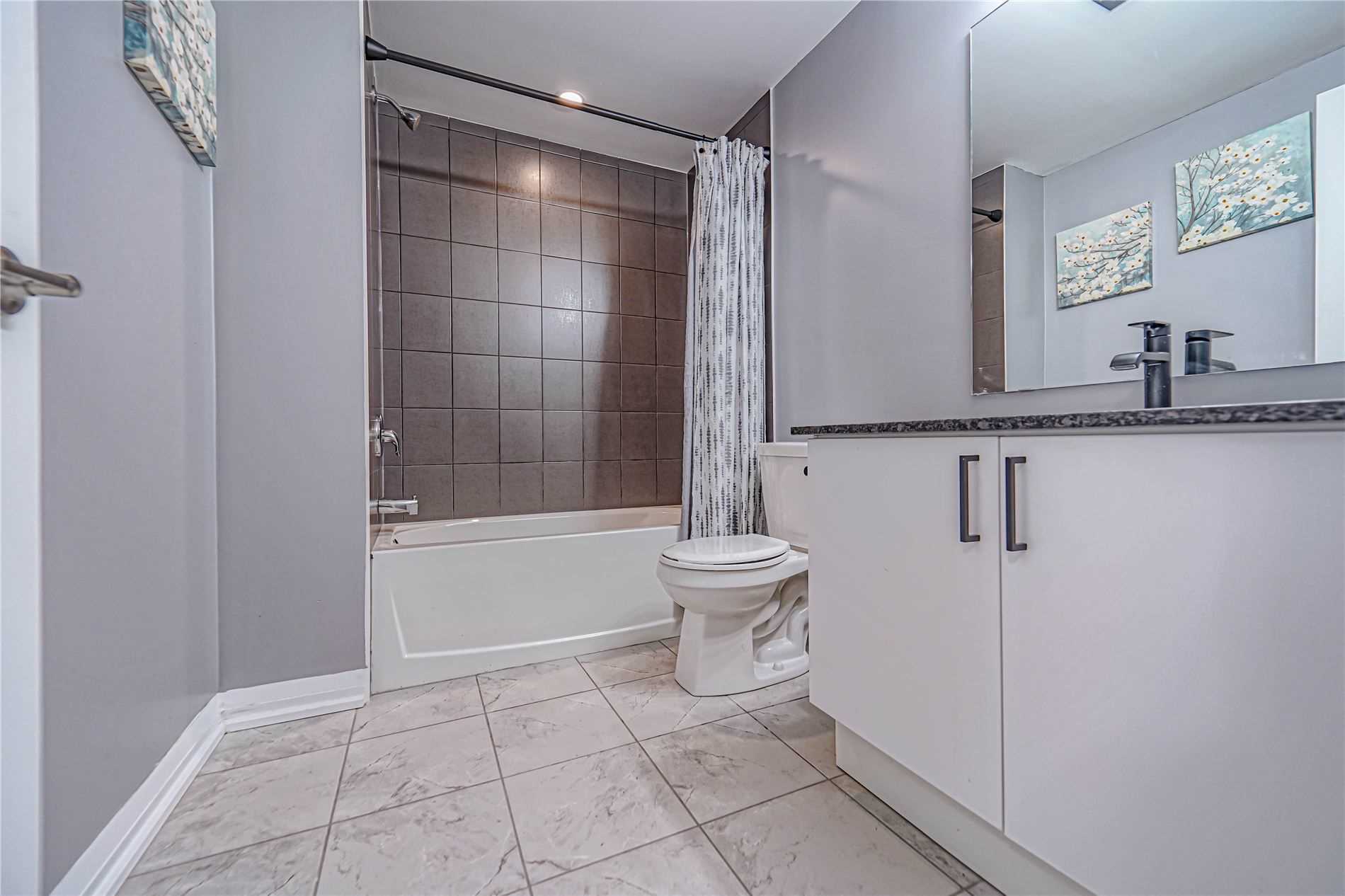 20 Koda St, #207