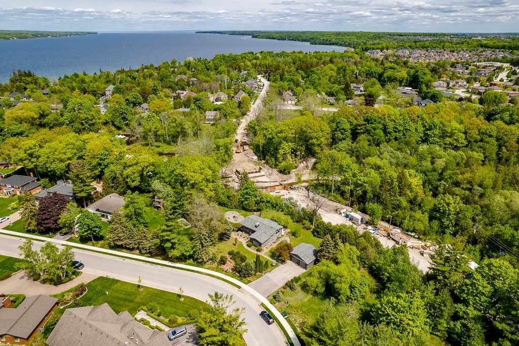 68 Royal Oak Dr