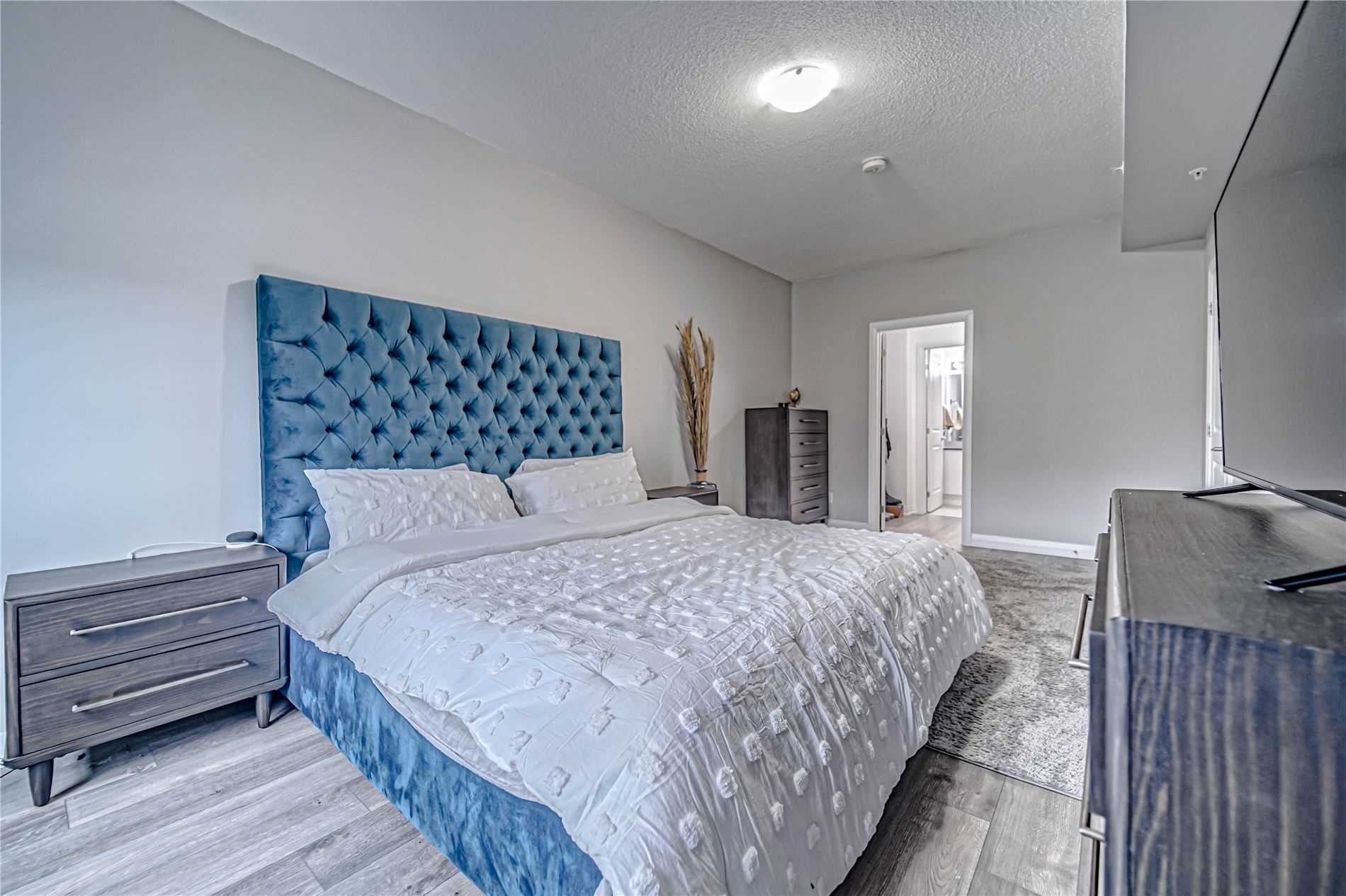 20 Koda St, #207