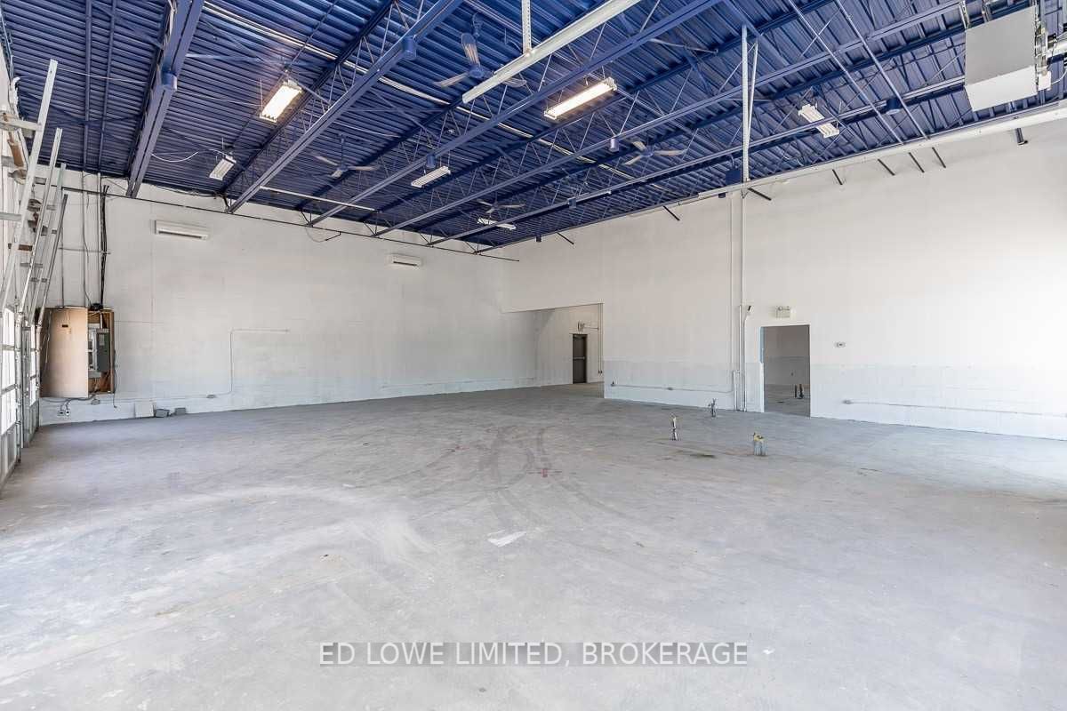 Listing S5675884 - Large Photo # 15